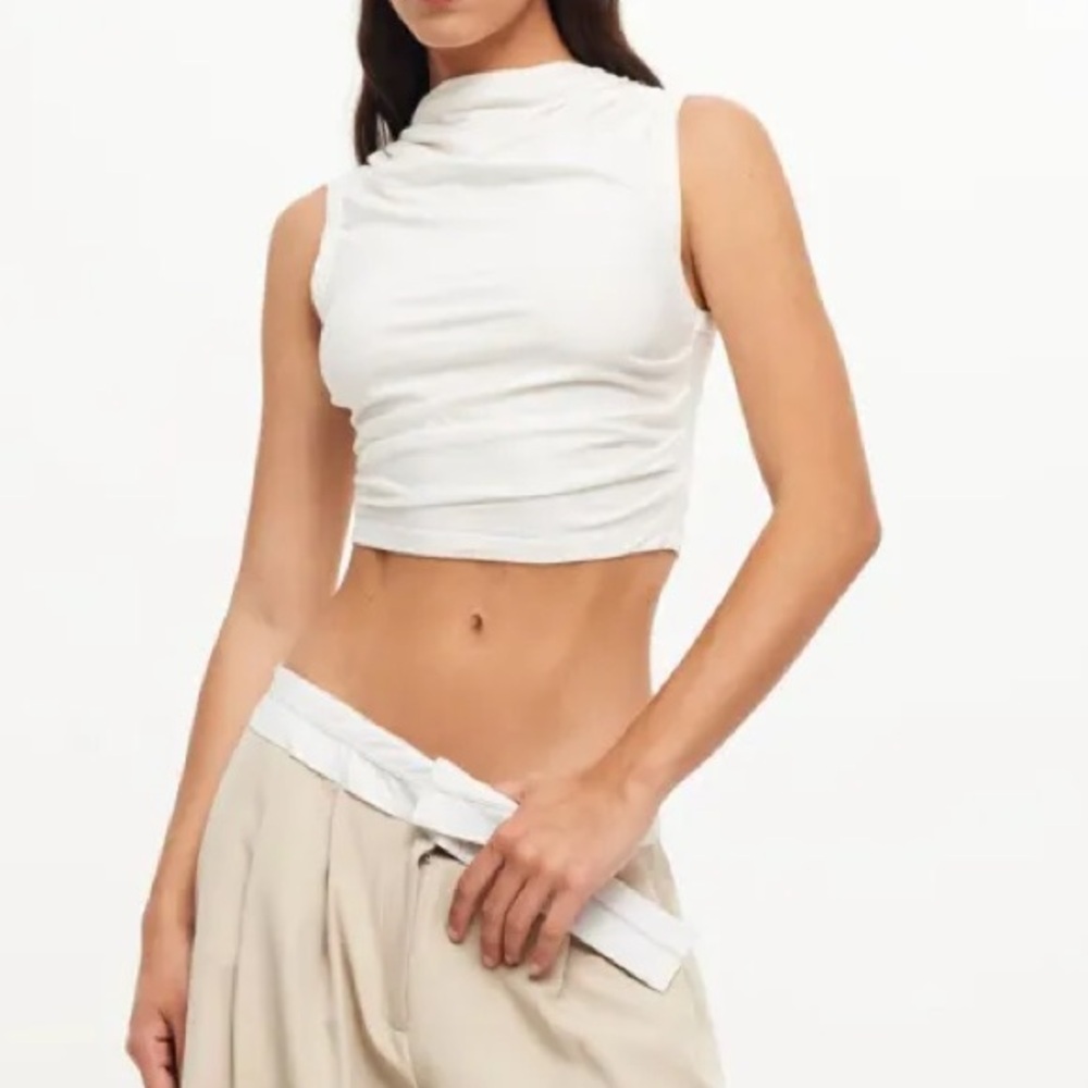 Medusa - Sleeveless Ruched Top